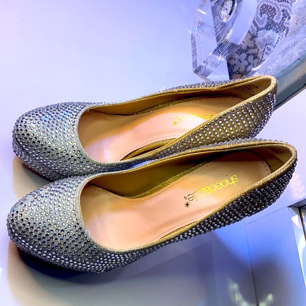 Shoes - Picture 2 of 3